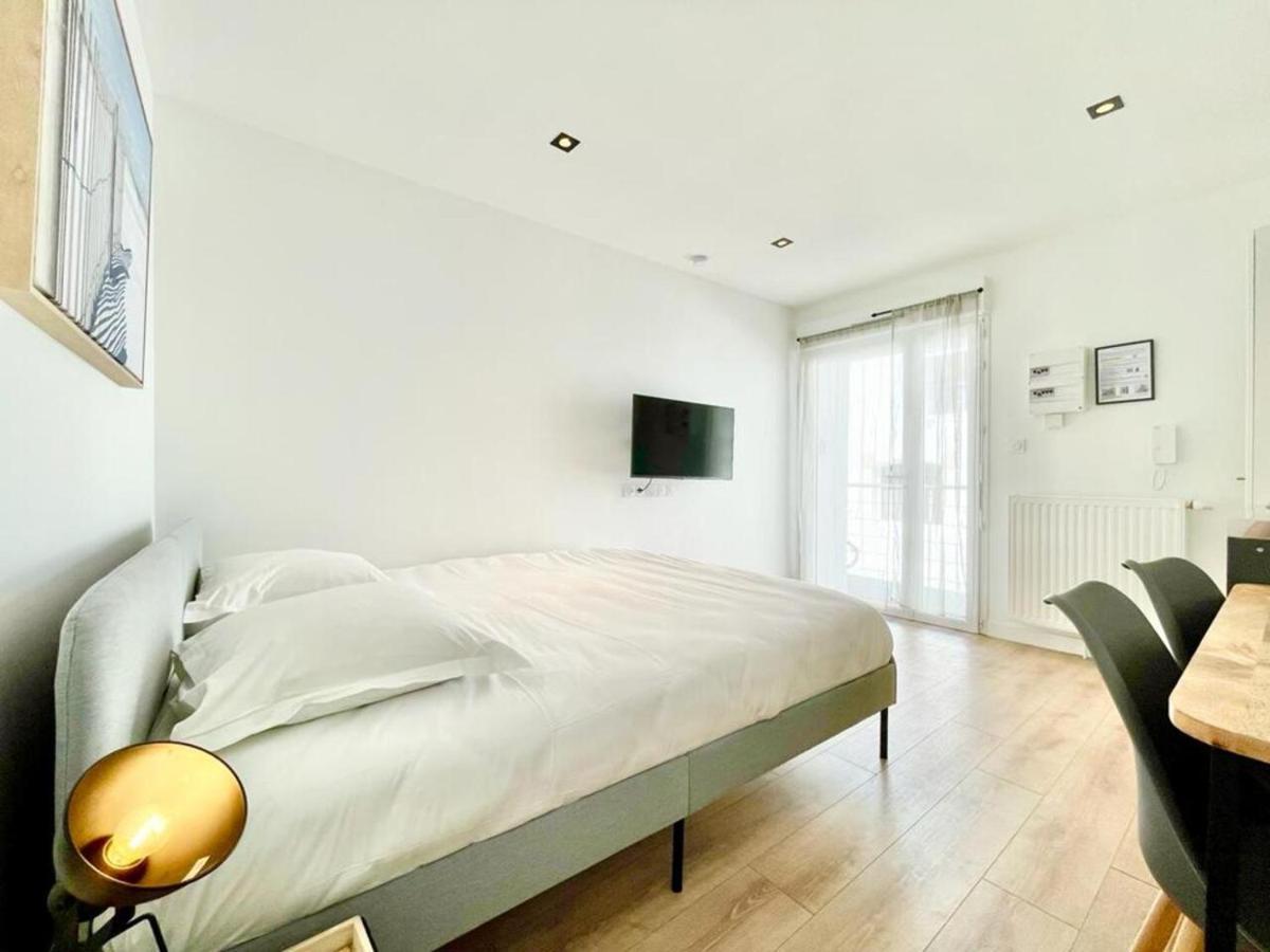 Residence Duguay - Centre Ville - Porte B - Appartements Tout Confort - Neuf - Nouveau Lorient Dış mekan fotoğraf