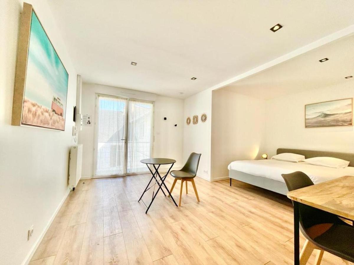Residence Duguay - Centre Ville - Porte B - Appartements Tout Confort - Neuf - Nouveau Lorient Dış mekan fotoğraf